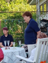 Lottaperinneliiton pitkäaikainen pääsihteeri Irma Törnström piipahti Porin seudulla ennen eläkkeelle jäämistään heinäkuussa 2018