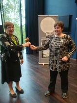 Lottaperinneliiton puheenjohtajabn vaihto: Kaija Vesalan jäädessä pois, uudeksi puheenjohtajaksi valittiin Pia Lindell Turusta.